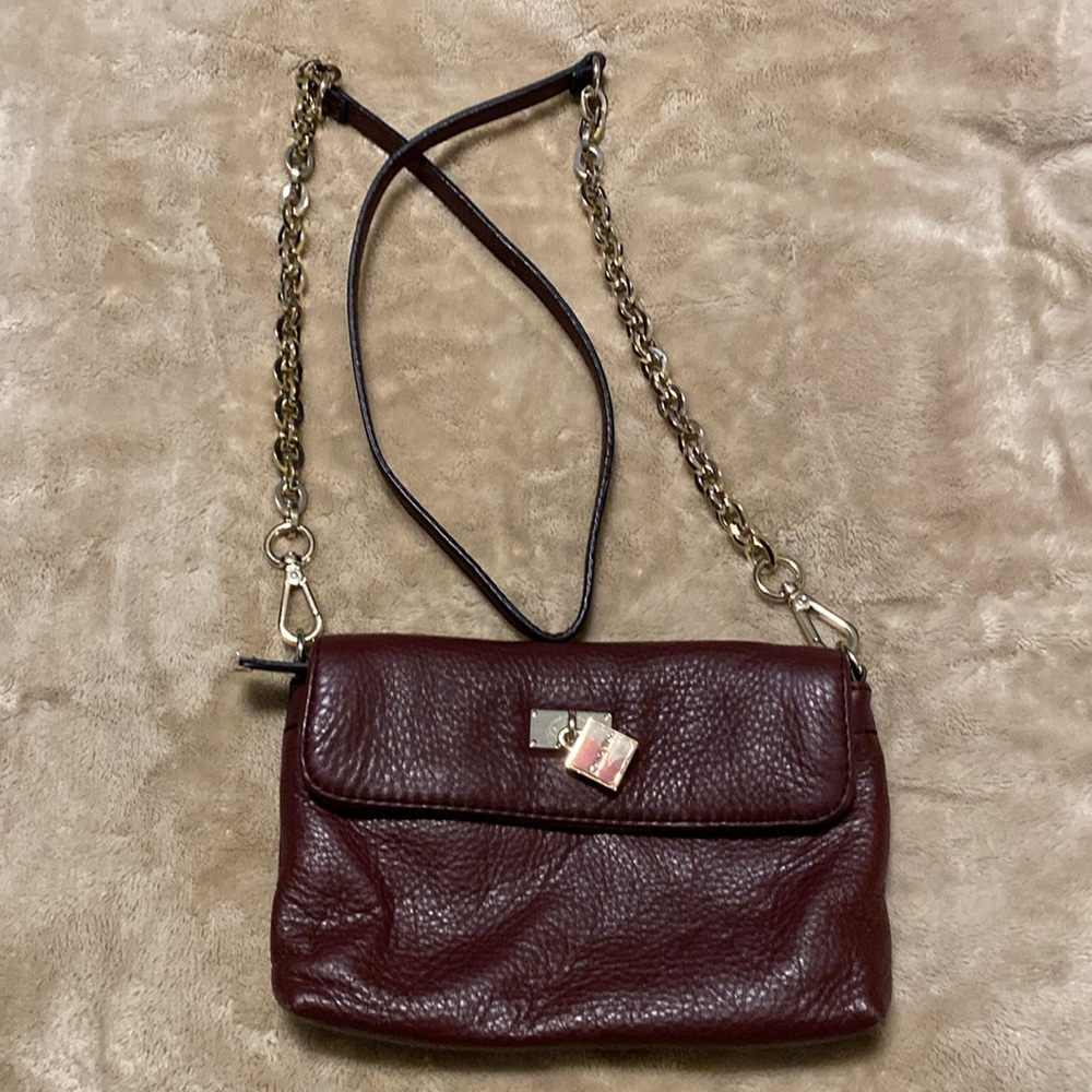 Calvin Kline small burgundy leather crossbody - Picture 9 of 12